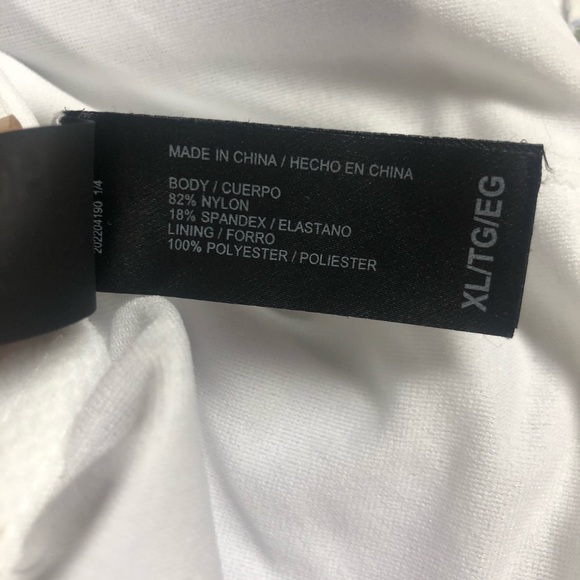 HURLEY 1 PIECE SWIMSUIT - SIZE XL - Picture 8 of 9